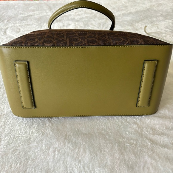 CALVIN KLEIN Nylon & Faux Leather Logo Structured Tote Bag - Picture 13 of 16